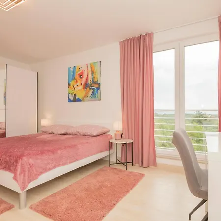 Stunning In With Wifi