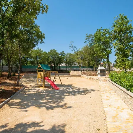 Stunning In With Wifi Holiday home